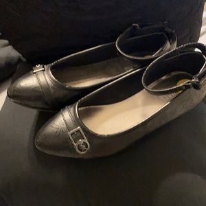 Previously Loved Girls Michael Kors Shoes Size 13